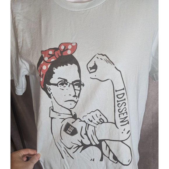 RGB I Dissent Rosie The Riveter Shirt - Picture 2 of 4